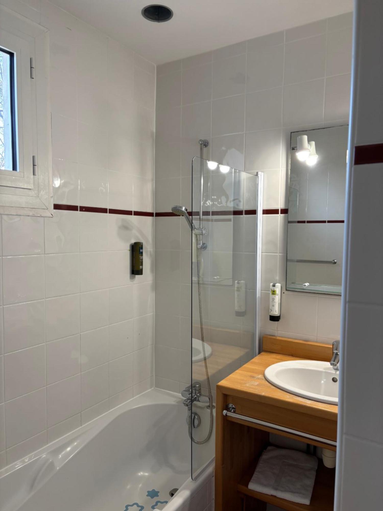 Logis Hotel Le Clos Pite Prechacq-les-Bains ภายนอก รูปภาพ